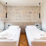 Centre In Stone House Apartment