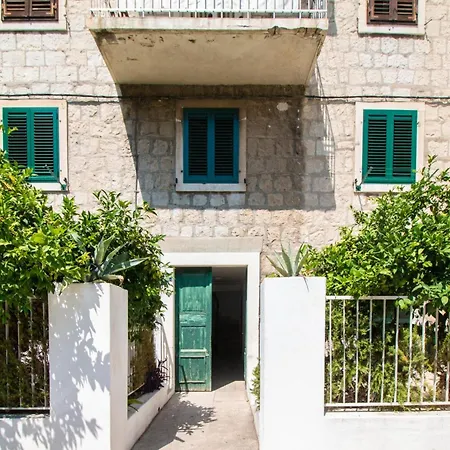 Centre In Stone House Apartment