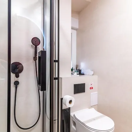 Centre In Stone House Apartment *