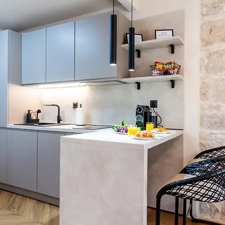 Centre In Stone House Lejlighed